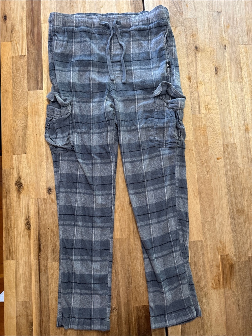 Hollister Men's Blue-Gray Plaid Pajama Pant